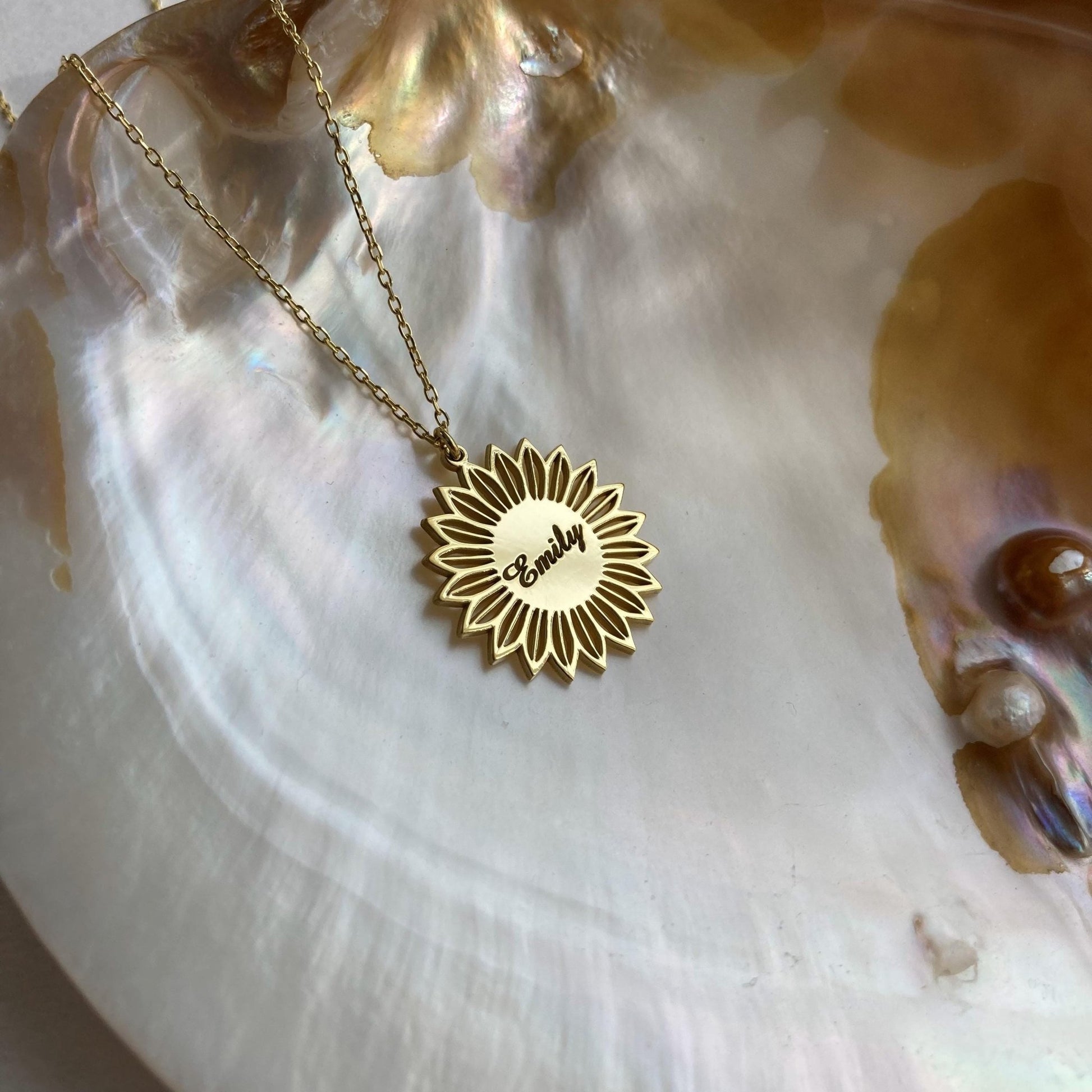 14 Ayar Altın Kaplama Ayçiçeği İsimli Kolye: 925 Ayar Gümüş Kişiye Özel Minimal Çiçek Kolye - Lisen Aksesuar