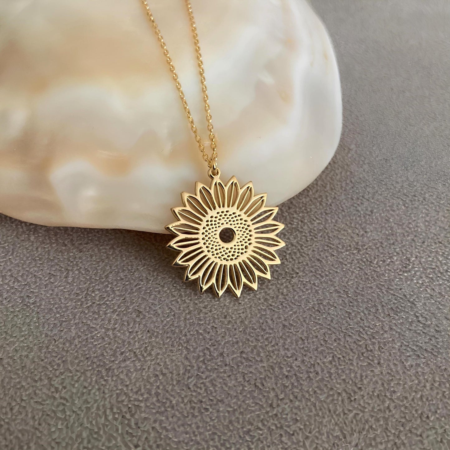 14 Ayar Altın Kaplama Ayçiçeği Kolye: 925 Ayar Gümüş Minimalist Çiçek Kolye - Lisen Aksesuar