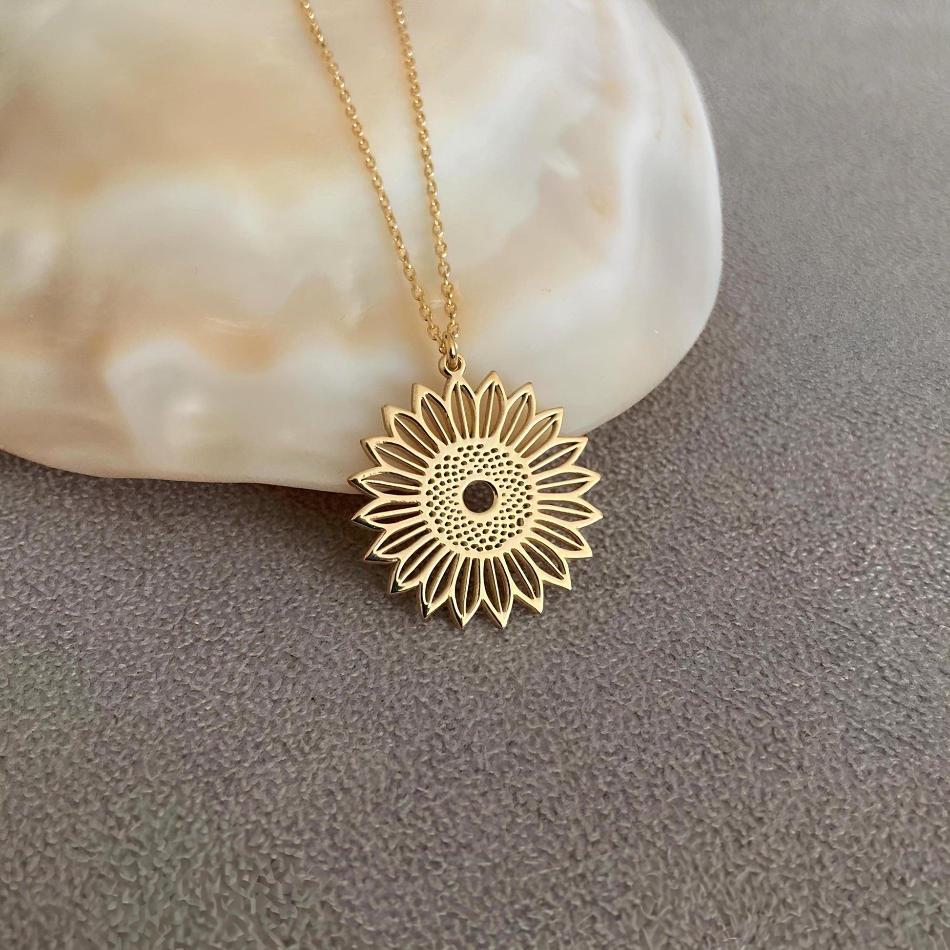14 Ayar Altın Kaplama Ayçiçeği Kolye: 925 Ayar Gümüş Minimalist Çiçek Kolye - Lisen Aksesuar