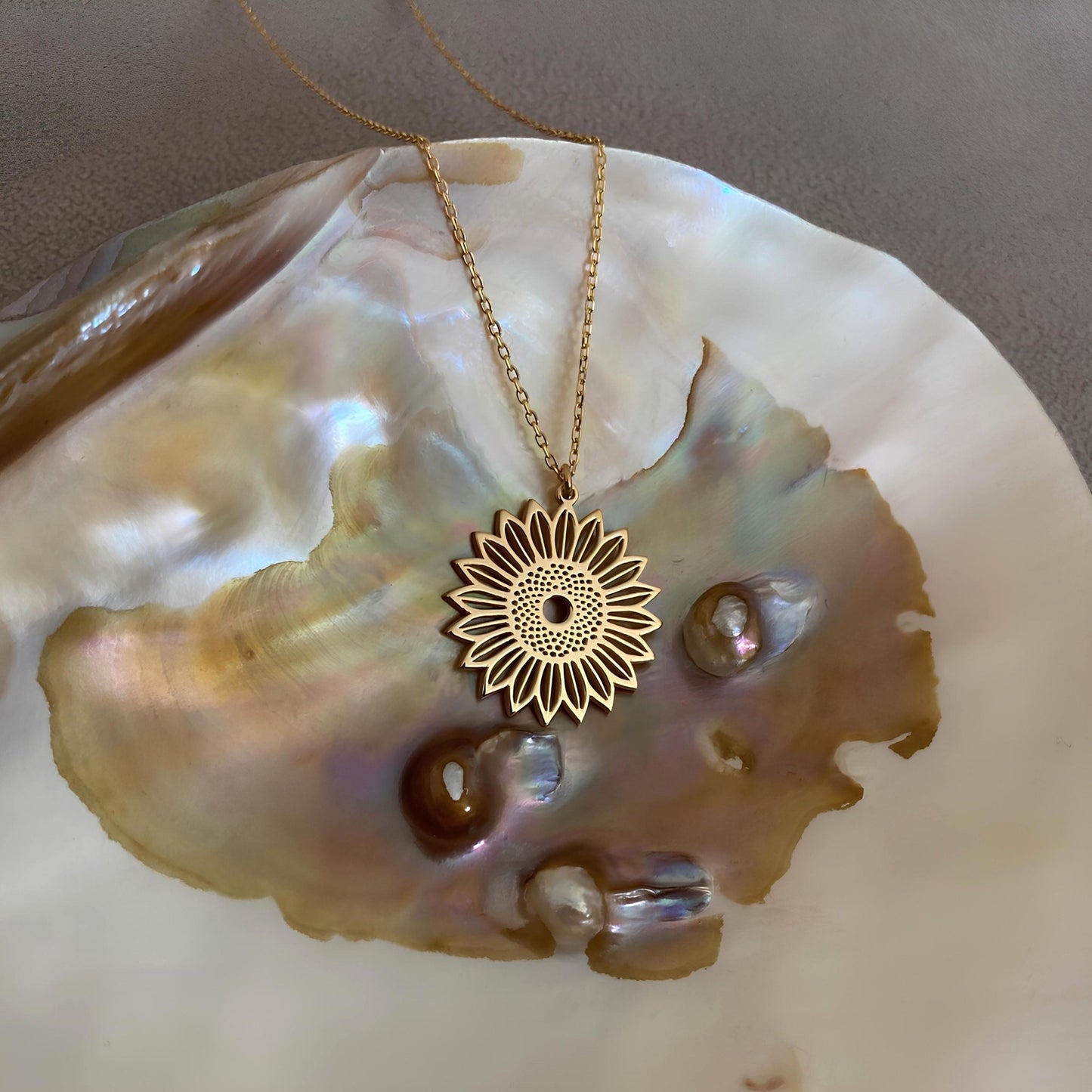 14 Ayar Altın Kaplama Ayçiçeği Kolye: 925 Ayar Gümüş Minimalist Çiçek Kolye - Lisen Aksesuar