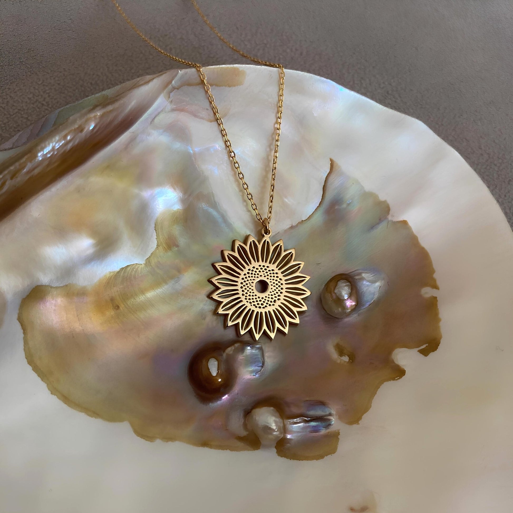 14 Ayar Altın Kaplama Ayçiçeği Kolye: 925 Ayar Gümüş Minimalist Çiçek Kolye - Lisen Aksesuar