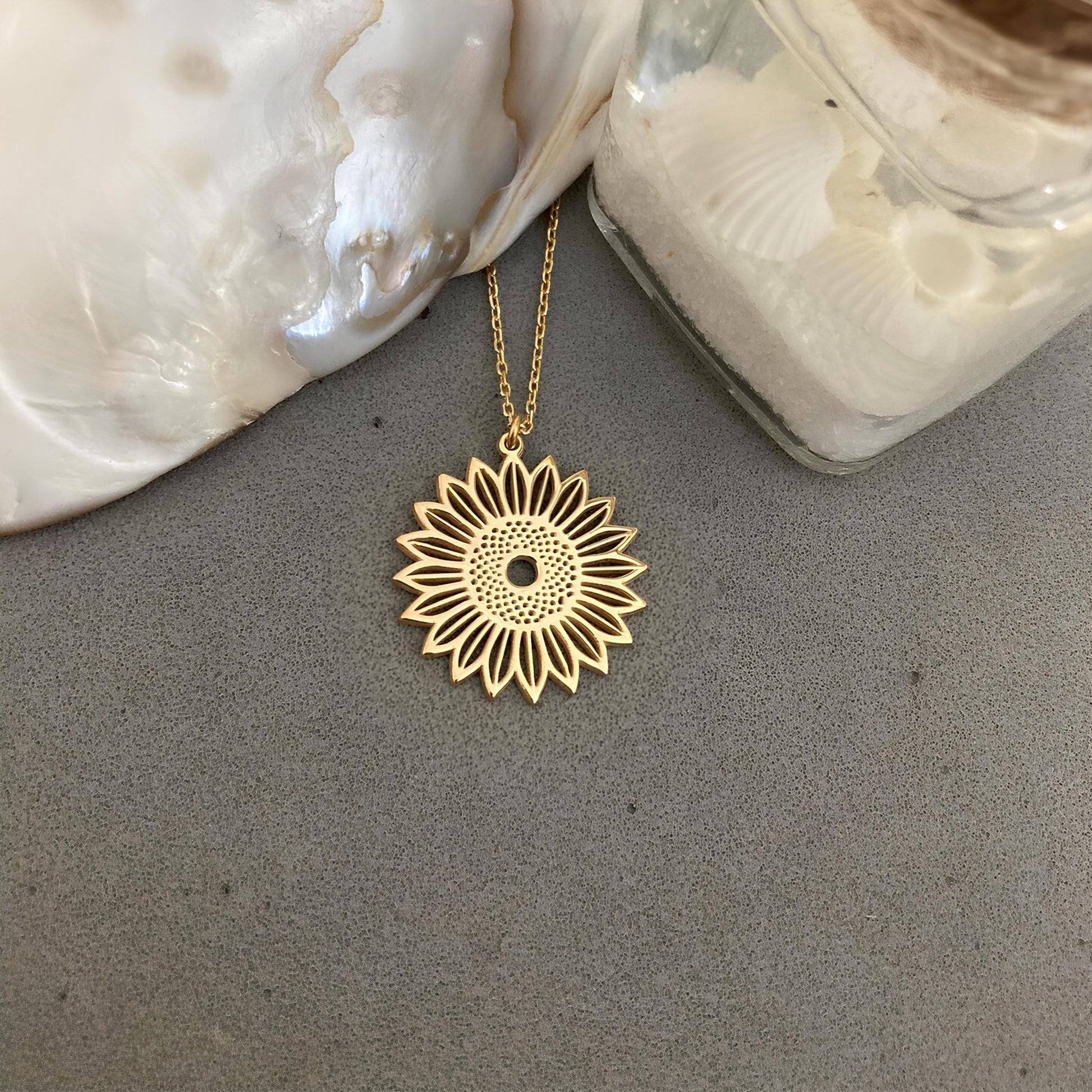 14 Ayar Altın Kaplama Ayçiçeği Kolye: 925 Ayar Gümüş Minimalist Çiçek Kolye - Lisen Aksesuar