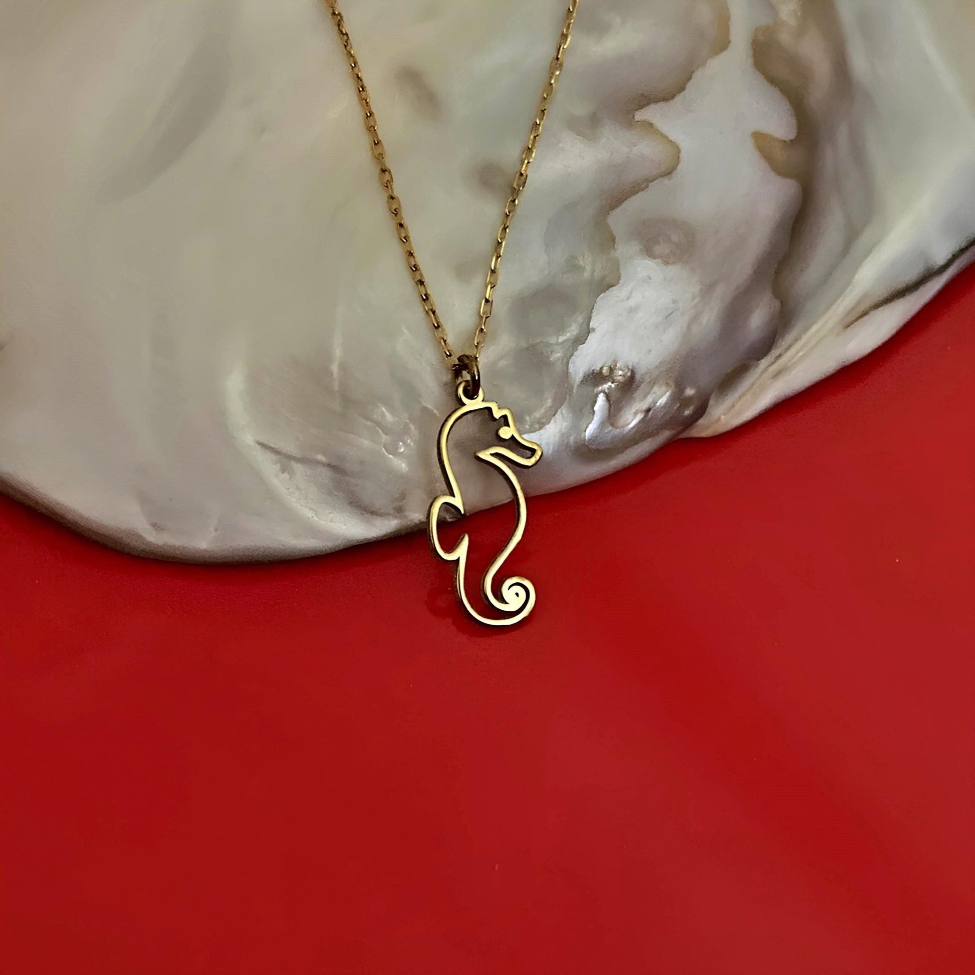 14 Ayar Altın Kaplama Denizatı Kolye: 925 Ayar Gümüş Deniz Temalı Minimal Kolye - Lisen Aksesuar