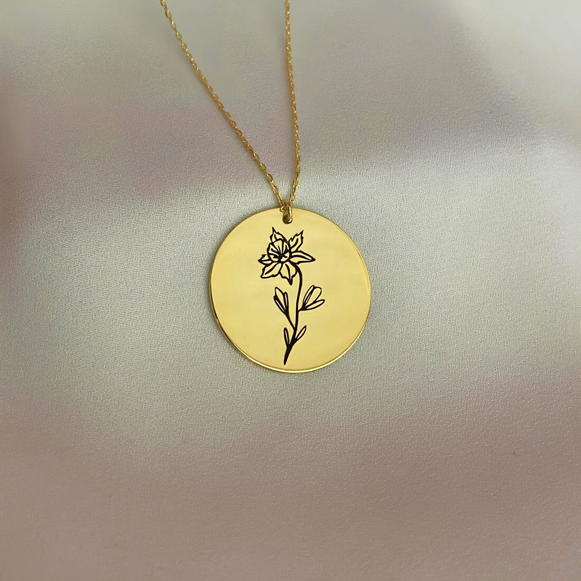 14 Ayar Altın Kaplama Doğum Çiçeği Kolye: 925 Ayar Gümüş Kişiye Özel Gravürlü Madalyon - Lisen Aksesuar