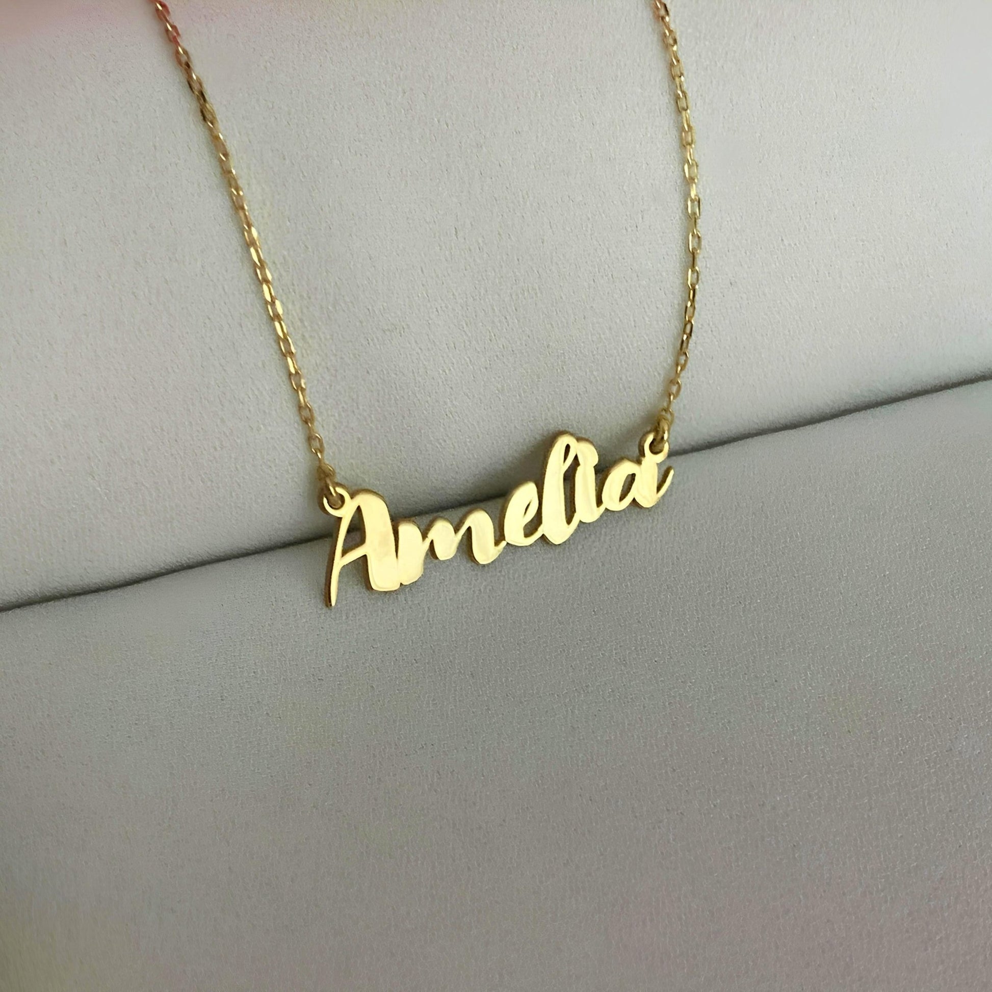 14 Ayar Altın Kaplama Kişiye Özel İsim Kolye: 925 Ayar Gümüş Zarif ve Anlamlı Tasarım - Lisen Aksesuar