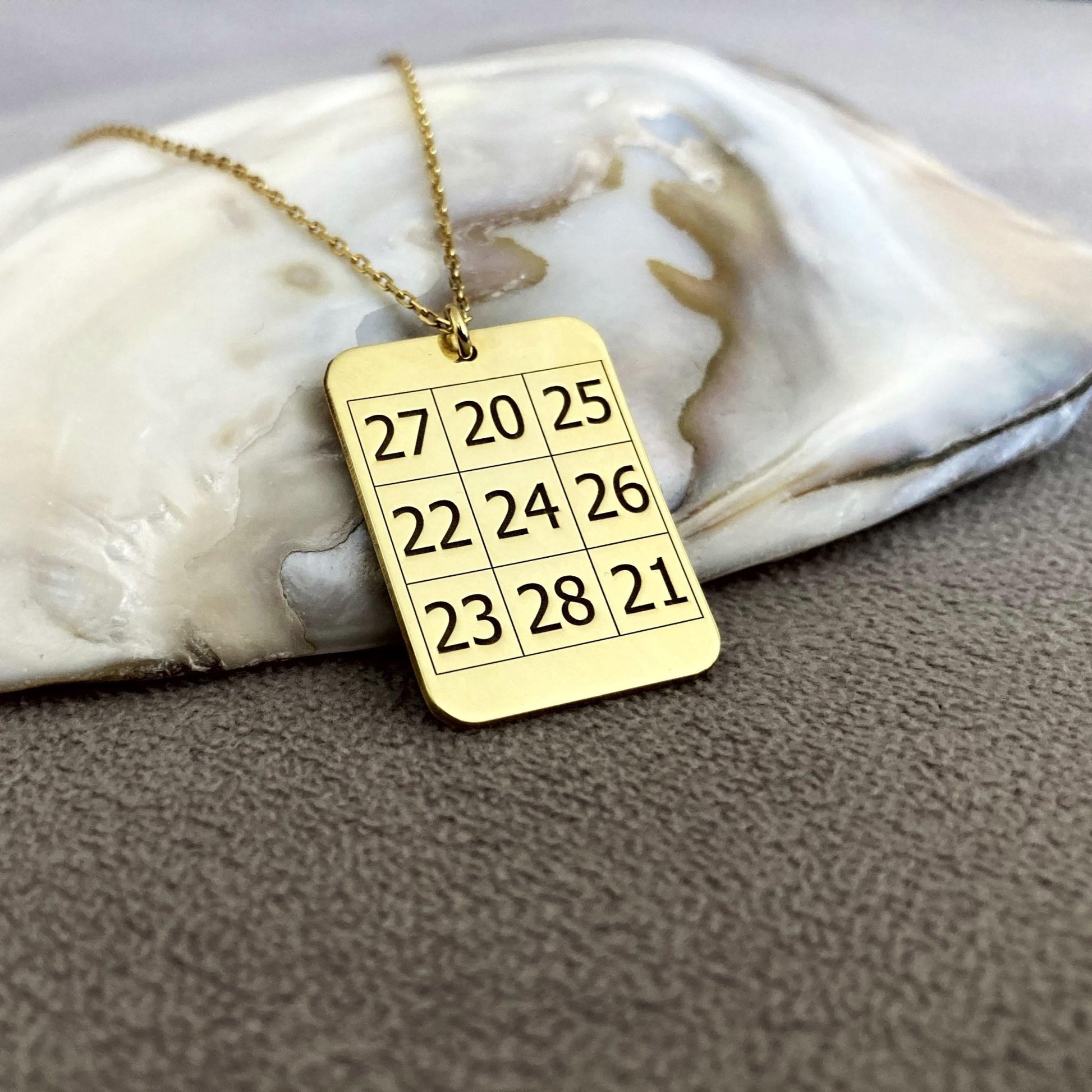 14 Ayar Altın Kaplama Kubera Yantra Kolye: 925 Ayar Gümüş Zenginlik, Bereket ve Refah Sembolü - Lisen Aksesuar