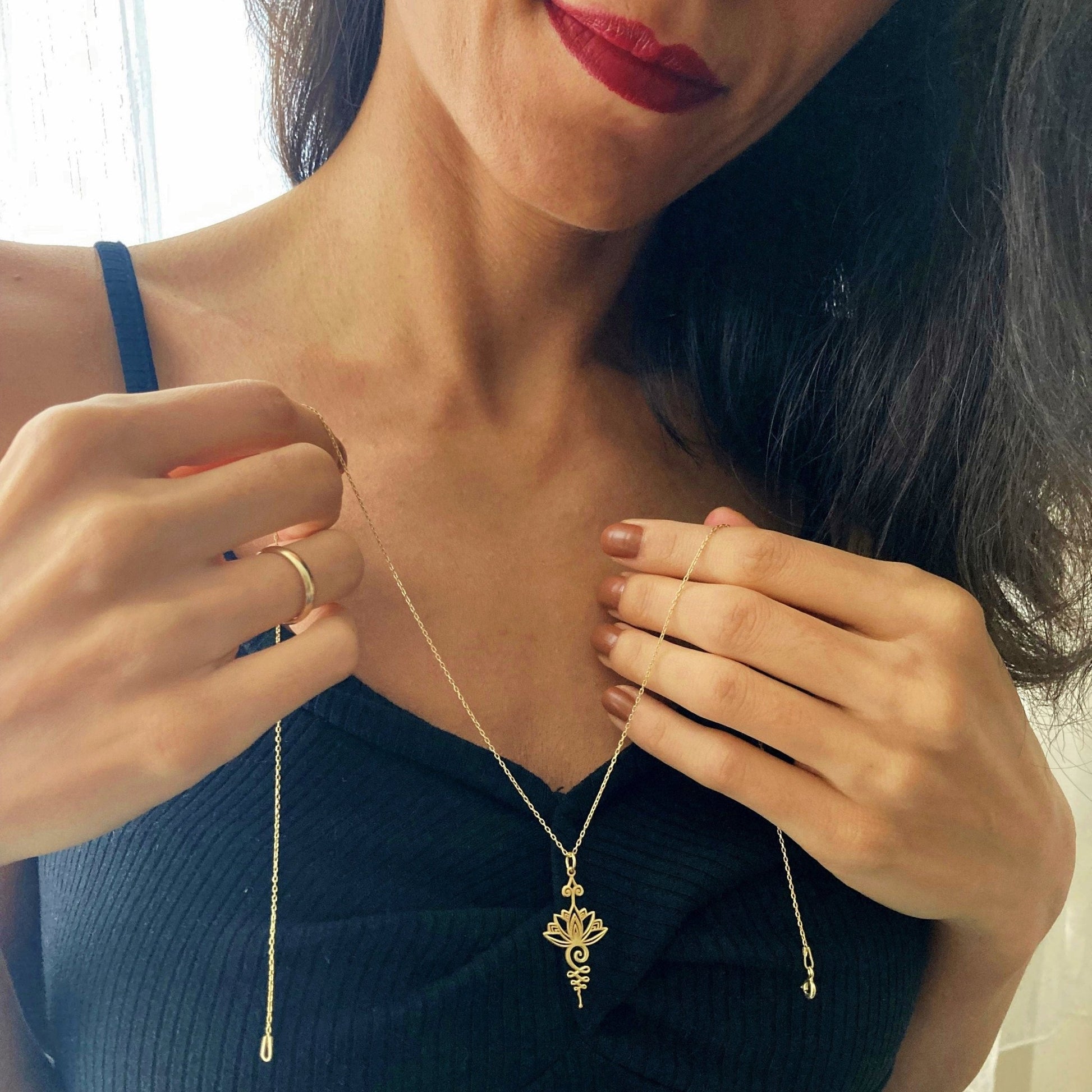 14 Ayar Altın Kaplama Unalome Lotus Çiçeği Kolye: 925 Ayar Gümüş Spiritüel Takı - Lisen Aksesuar