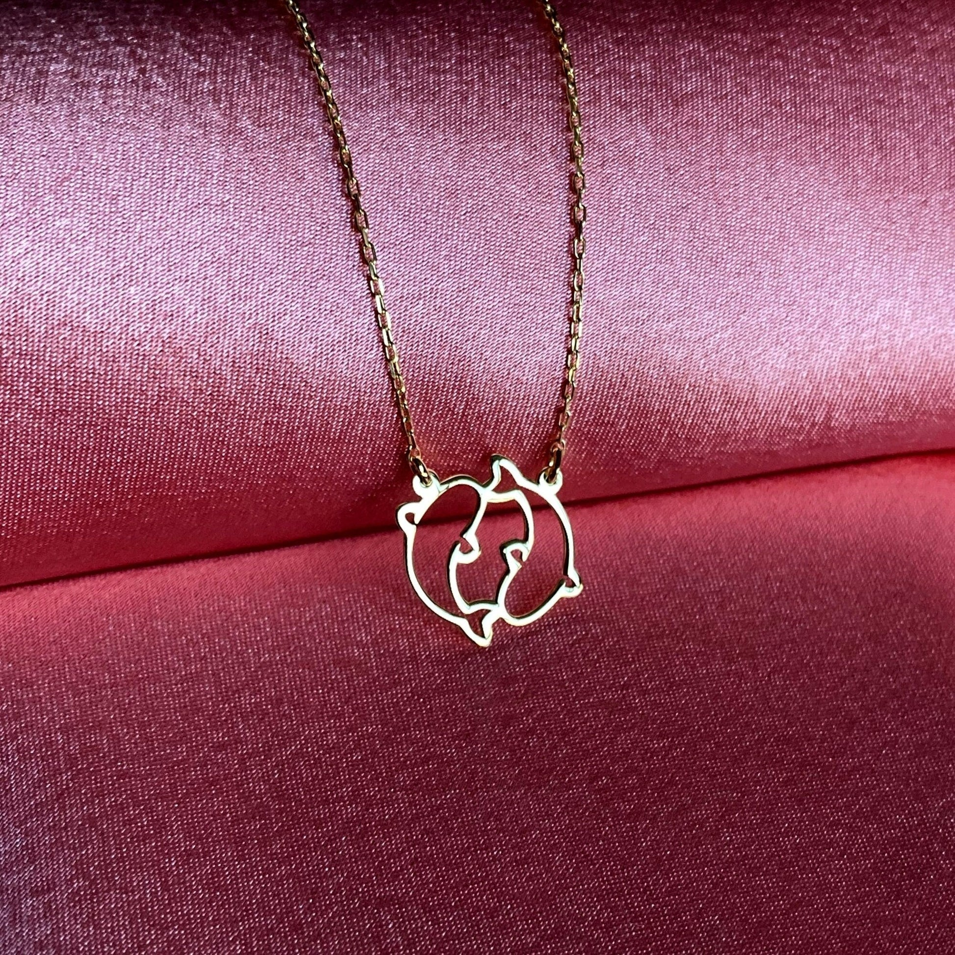 14 Ayar Altın Kaplama Yunus Çift Kolye Seti: 925 Ayar Gümüş Deniz Temalı Takı - Lisen Aksesuar