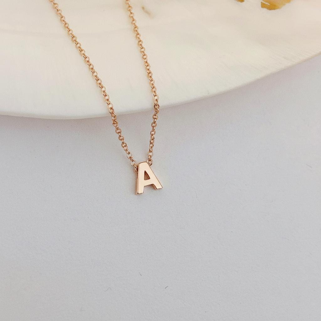 3D Harf Kolyesi: 925 Ayar Gümüş & Altın Kaplama Kişiye Özel Blok Harf Kolye - Lisen Aksesuar