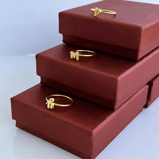 925 Ayar Gümüş Kişiye Özel Harf Yüzük: Altın Kaplama Minimal Baş Harf - Lisen Aksesuar