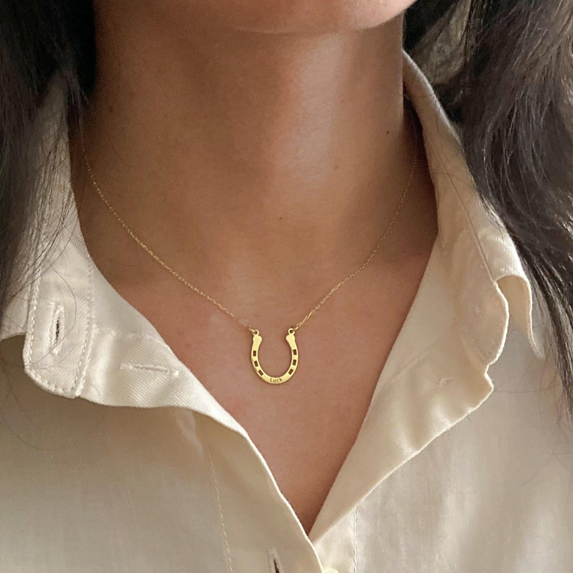 925 Ayar Gümüş Kişiye Özel Nal Kolye: 14 Ayar Altın Kaplama Şans Sembolü - Lisen Aksesuar