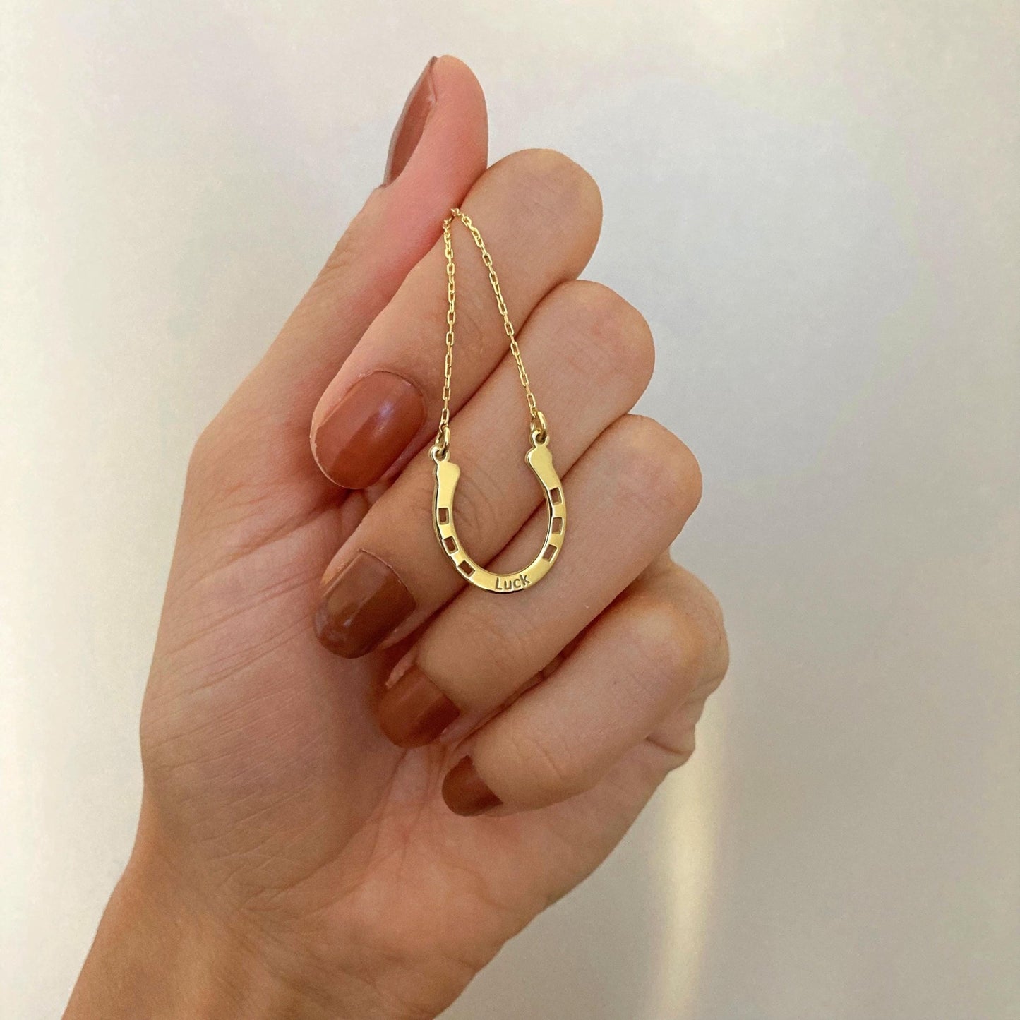 925 Ayar Gümüş Kişiye Özel Nal Kolye: 14 Ayar Altın Kaplama Şans Sembolü - Lisen Aksesuar