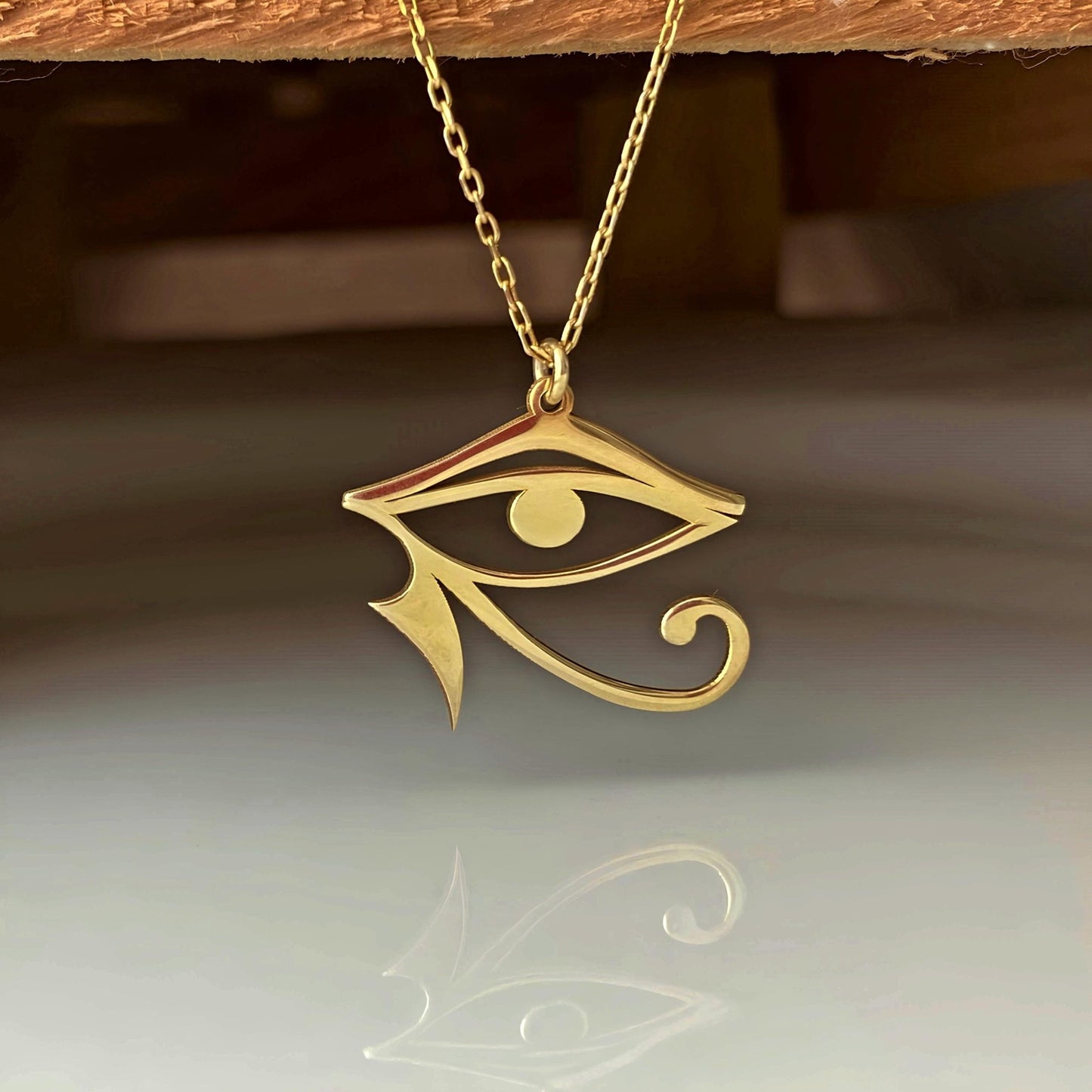925 Ayar Gümüş ve 14 Ayar Altın Kaplama Eye of Ra & Eye of Horus Kolye: Antik Mısır Kutsal Koruma Sembolü - Lisen Aksesuar