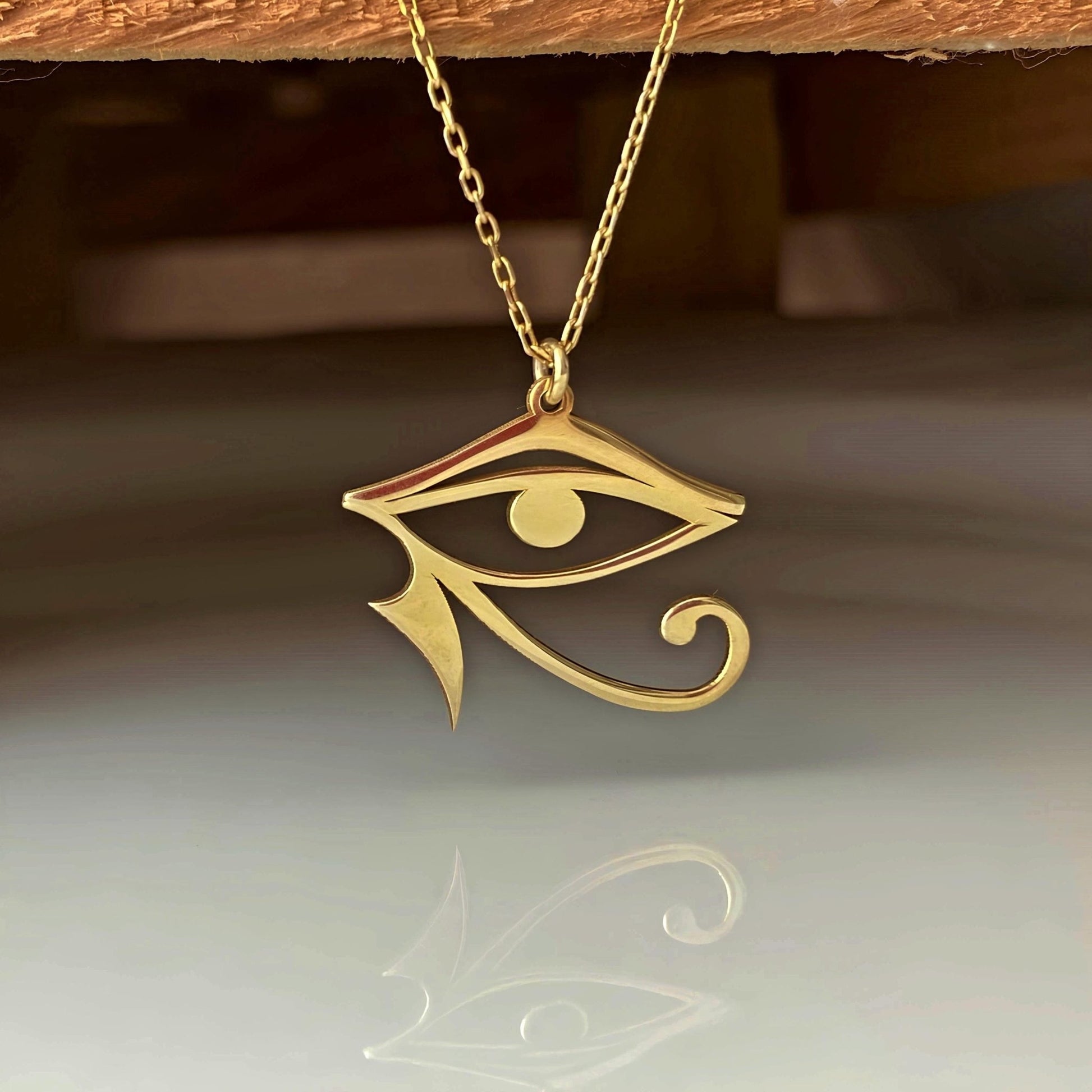 925 Ayar Gümüş ve 14 Ayar Altın Kaplama Eye of Ra & Eye of Horus Kolye: Antik Mısır Kutsal Koruma Sembolü - Lisen Aksesuar