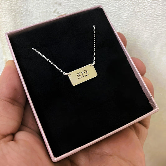 925 Ayar Gümüş Yatay Bar Kolye: Altın Kaplama Kişiye Özel Gravür Minimal Hediye - Lisen Aksesuar