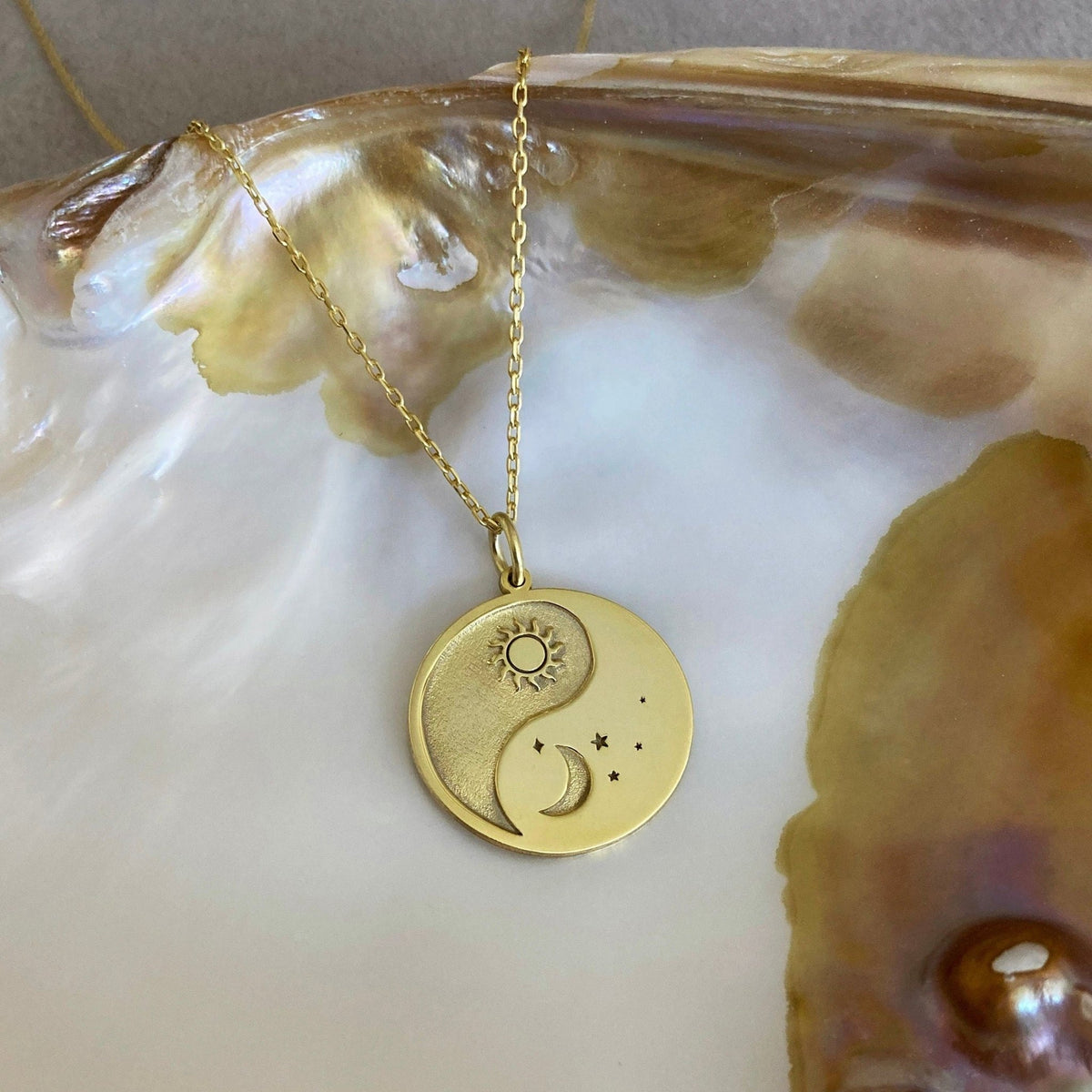 925 Ayar Gümüş Yin Yang Güneş Ay Kolye: 14 Ayar Altın Kaplama Spiritüel Denge Kolyesi - Lisen Aksesuar