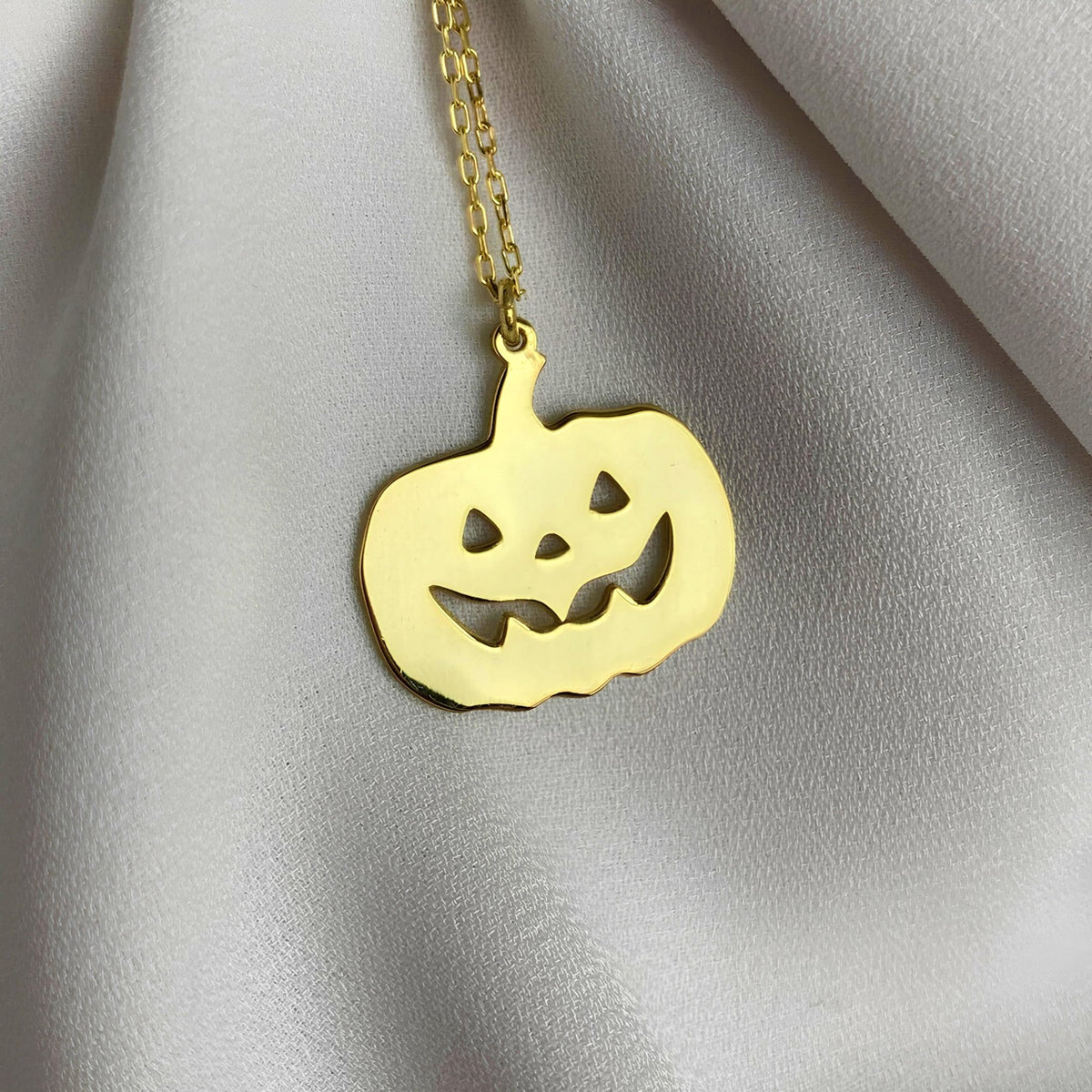 Altın Kaplama Balkabağı Kolye: 925 Ayar Gümüş Halloween Kolye - Lisen Aksesuar