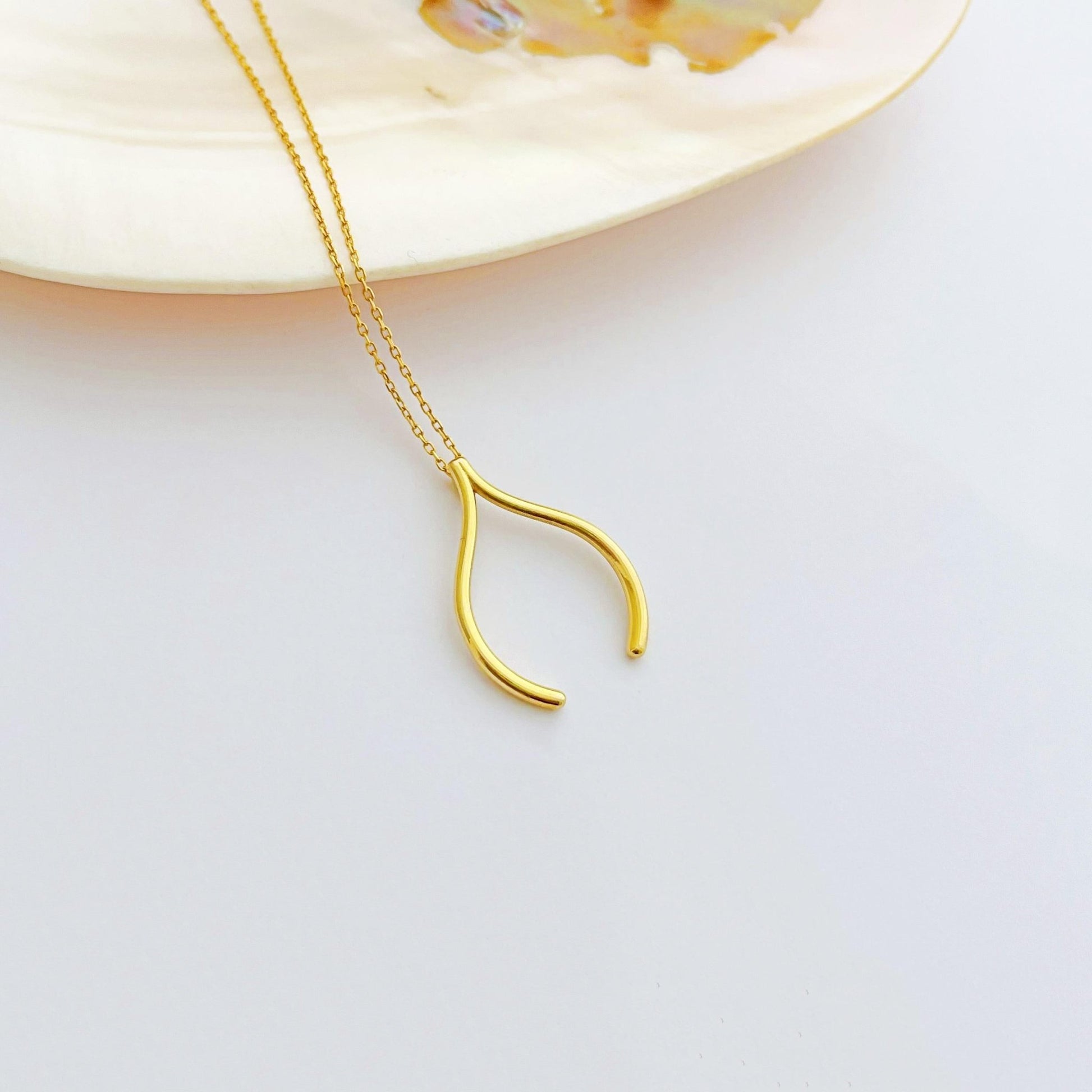 Altın Kaplama Dilek Kemiği Yüzük Tutucu Kolye: 925 Ayar Gümüş Şans ve Umut Sembolü - Lisen Aksesuar