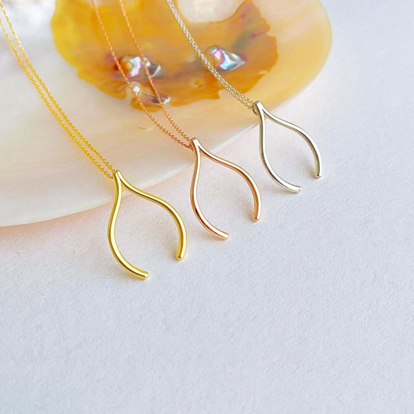 Altın Kaplama Dilek Kemiği Yüzük Tutucu Kolye: 925 Ayar Gümüş Şans ve Umut Sembolü - Lisen Aksesuar