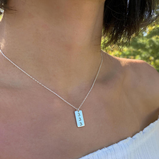 Altın Kaplama Kişiye Özel Melek Numarası Kolyesi: 925 Ayar Gümüş, Dikey Bar, Minimalist ve Anlamlı Tak - Lisen Aksesuar
