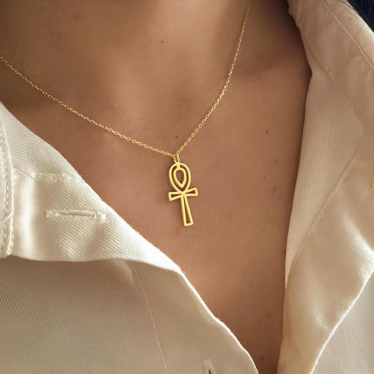 Dainty 14K Gold Ankh Necklace: Egyptian Key of Life Pendant - Lisen Aksesuar