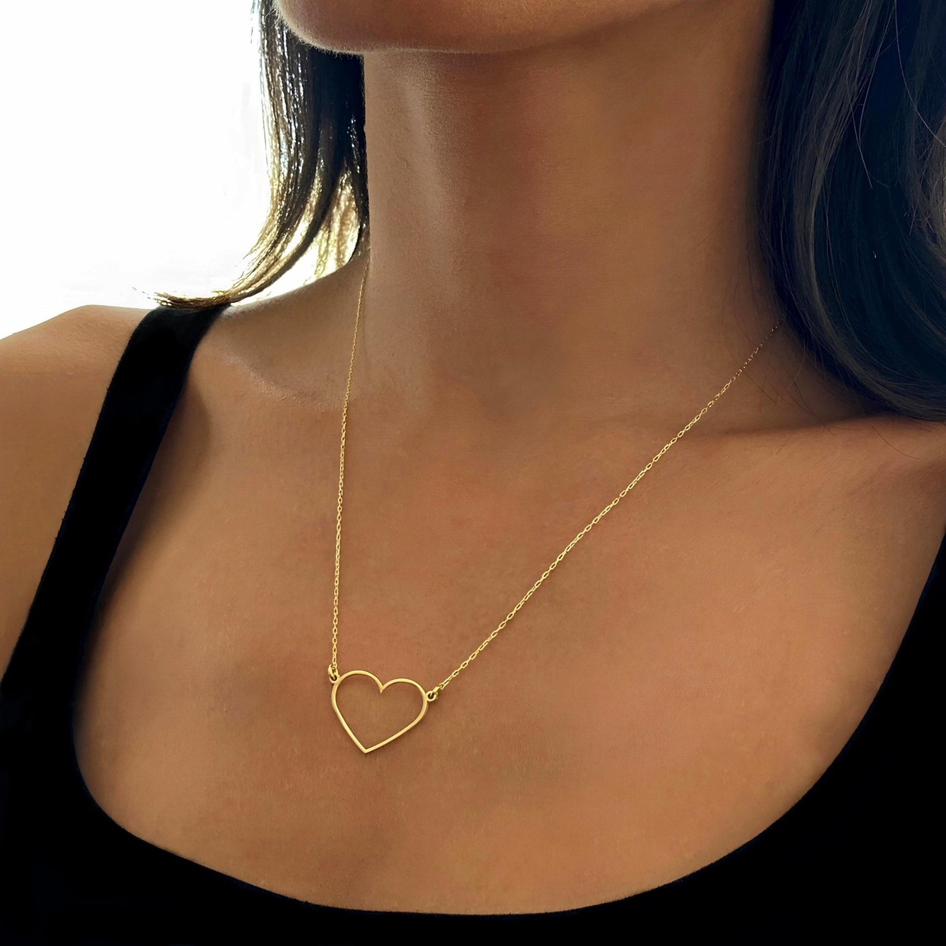 Minimalist Kalp Kolye: 14 Ayar Altın, Sevgi ve Zarafet Sembolü Kolyesi - Lisen Jewelry