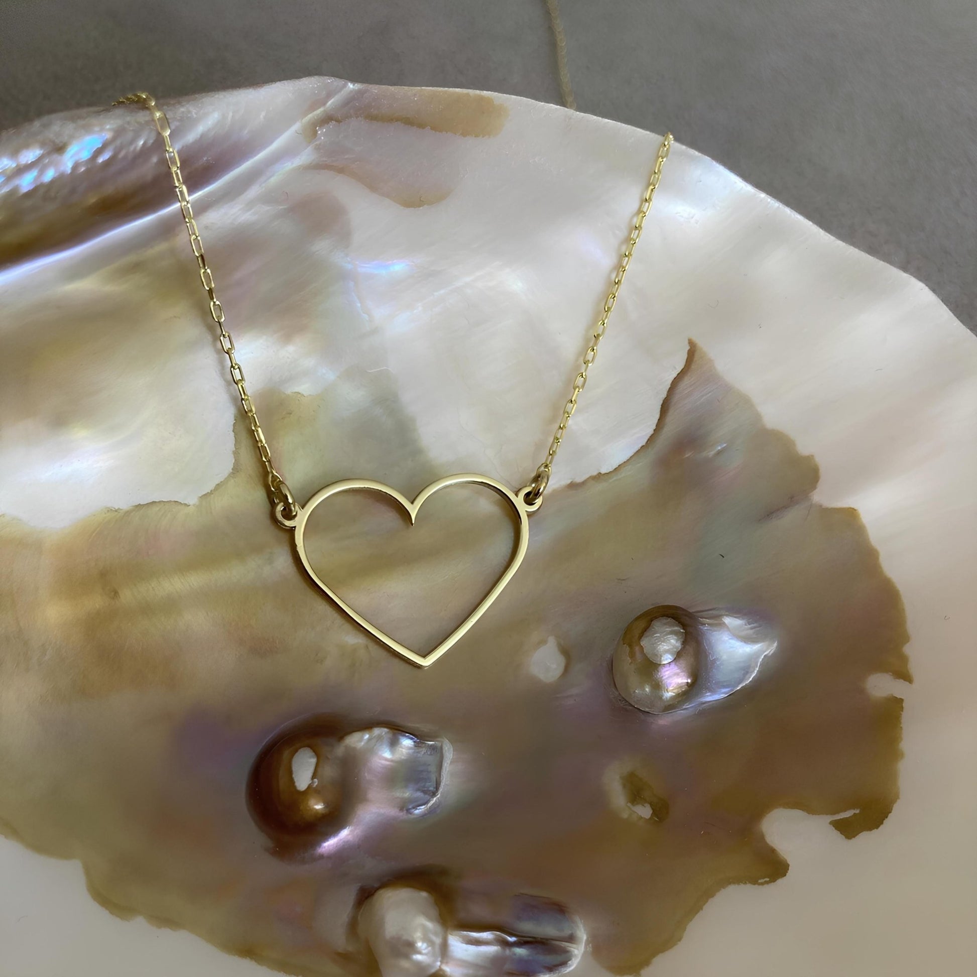 Minimalist Kalp Kolye: 14 Ayar Altın, Sevgi ve Zarafet Sembolü Kolyesi - Lisen Jewelry