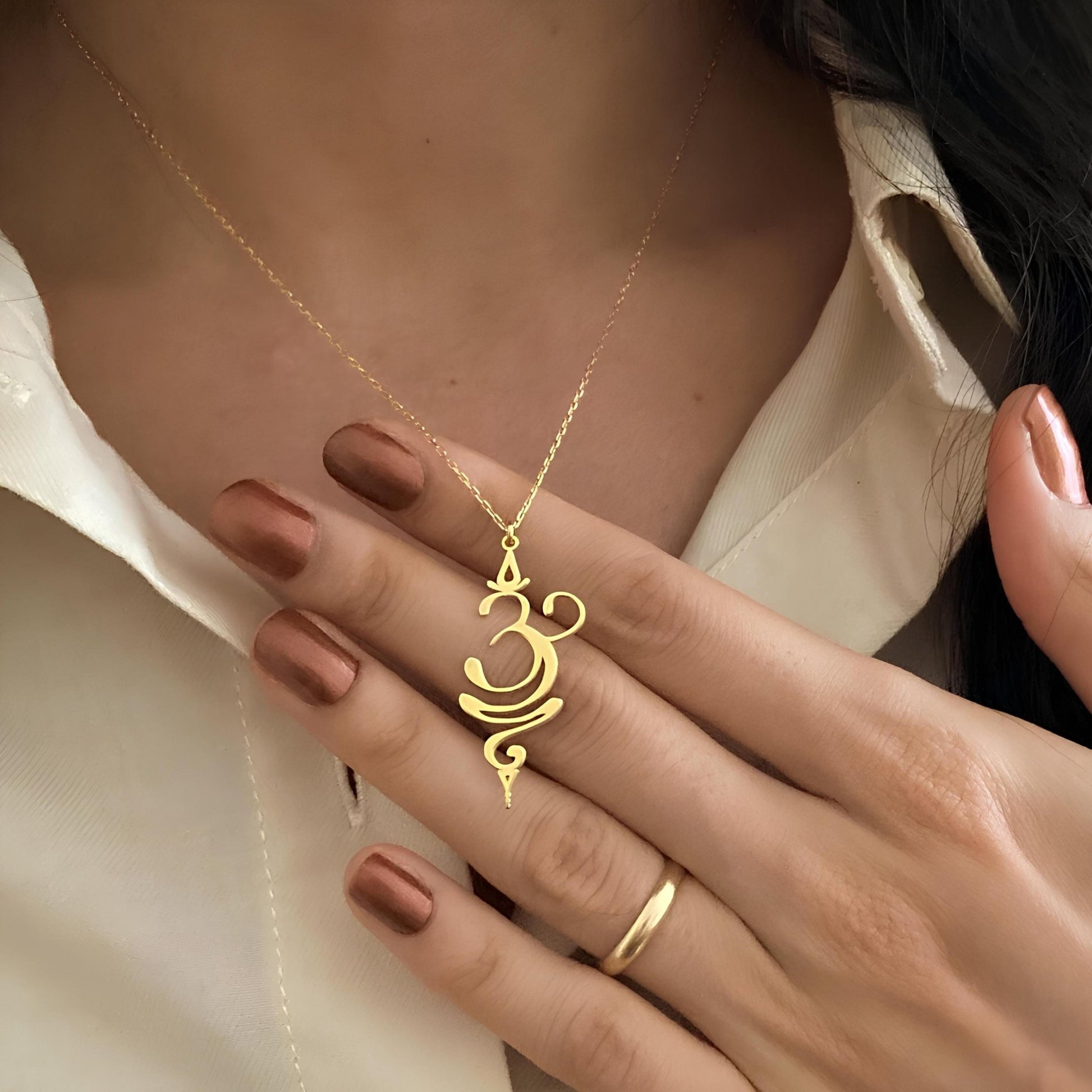 OM Sembolü Yoga Kolye – 925 Ayar Gümüş, Altın ve Rose Altın Kaplama Spiritüel ve Meditasyon Takısı - Lisen Jewelry