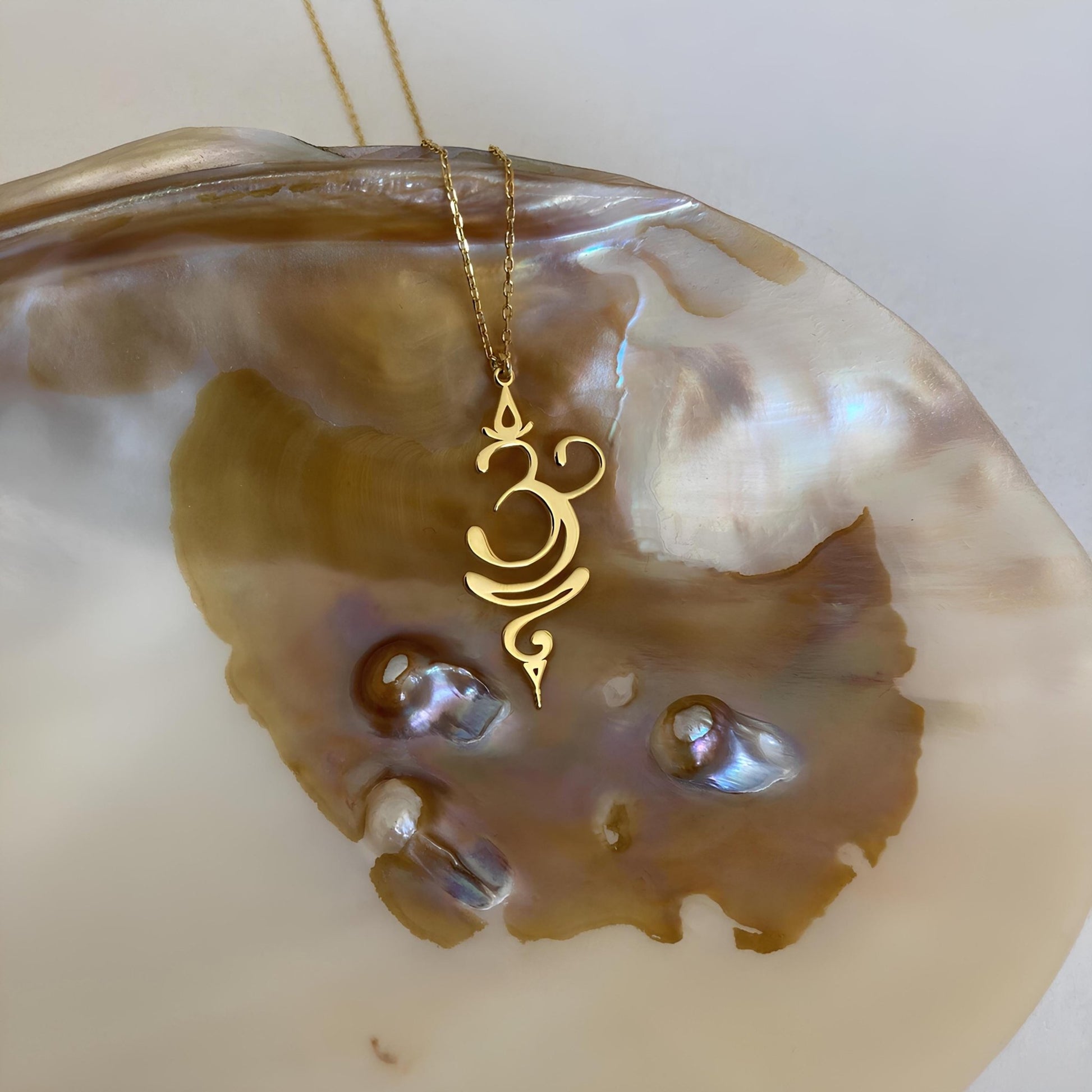 OM Sembolü Yoga Kolye – 925 Ayar Gümüş, Altın ve Rose Altın Kaplama Spiritüel ve Meditasyon Takısı - Lisen Jewelry